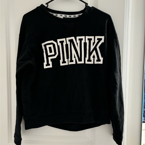 Pink…..black cropped light weight sweatshirt size XS - Picture 1 of 2